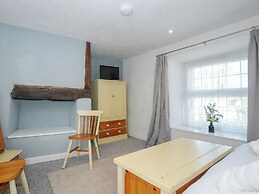 Stone's Throw Cottage