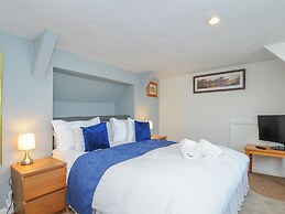 Stone's Throw Cottage