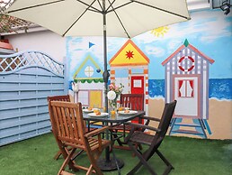 Brixham Breeze Cabin