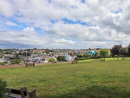 Brixham Breeze Cabin