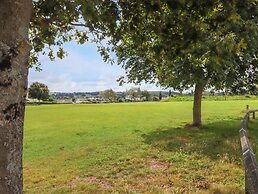 Brixham Breeze Cabin