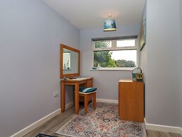 Brixham Breeze Cabin