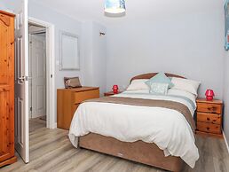 Brixham Breeze Cabin