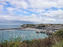 Brixham Breeze Cabin