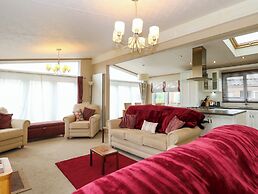 Lodge 26, Fishing Lakes