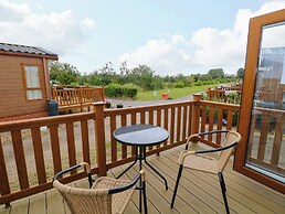 Lodge 26, Fishing Lakes