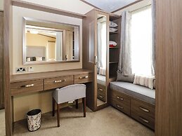 Lodge 26, Fishing Lakes