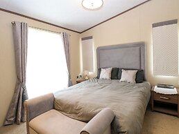 Lodge 26, Fishing Lakes