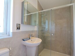 Number 43 The Poplars