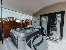 Benone Cabin