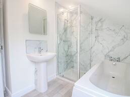 Kempton Park Cottage