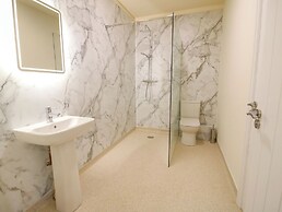 Kempton Park Cottage