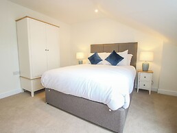 Kempton Park Cottage