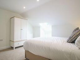 Kempton Park Cottage