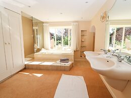 Mickle Trafford Manor