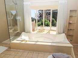 Mickle Trafford Manor