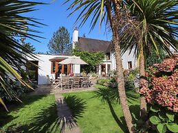 Mickle Trafford Manor