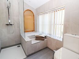 Mickle Trafford Manor