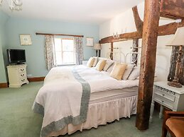 Mickle Trafford Manor