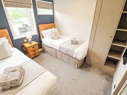 Sunset Lodge