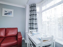 Flat 1A, Big Tree Holiday Flats