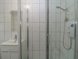 Flat 5, Big Tree Holiday Flats