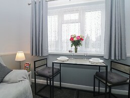 Flat 5, Big Tree Holiday Flats