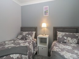 Flat 4, Big Tree Holiday Flats