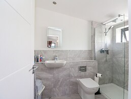 6 Strathtay Lodges