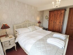 Rambling Rose Cottage