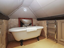 Danby Lodge
