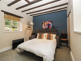 Danby Lodge