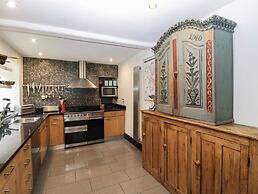 Danby Lodge