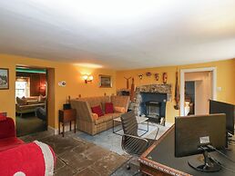 Danby Lodge