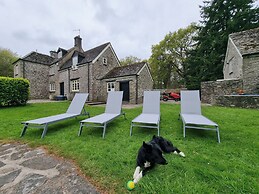 Danby Lodge