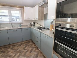 Brocklebank Lodge, 35