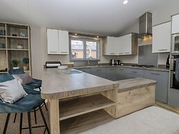 The Three Bears Lodge, Coniston Drive 11