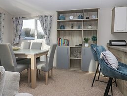 The Three Bears Lodge, Coniston Drive 11