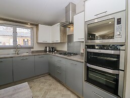 The Three Bears Lodge, Coniston Drive 11