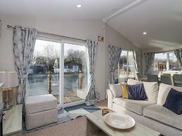 The Three Bears Lodge, Coniston Drive 11