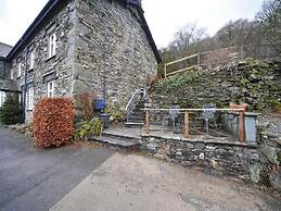 Riverbank At Stepping Stones