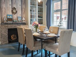 18 Chamberlaine Road