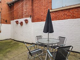 18 Chamberlaine Road