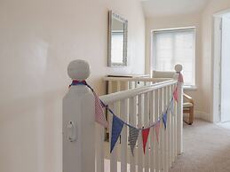 18 Chamberlaine Road