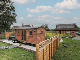 Mooffitch Riverview Hut