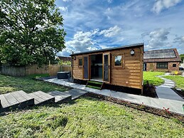 Mooffitch Riverview Hut