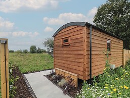 Mooffitch Riverview Hut