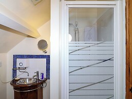 Peak House