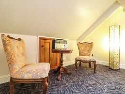 Peak House