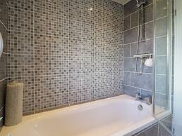 25 Resbury Close